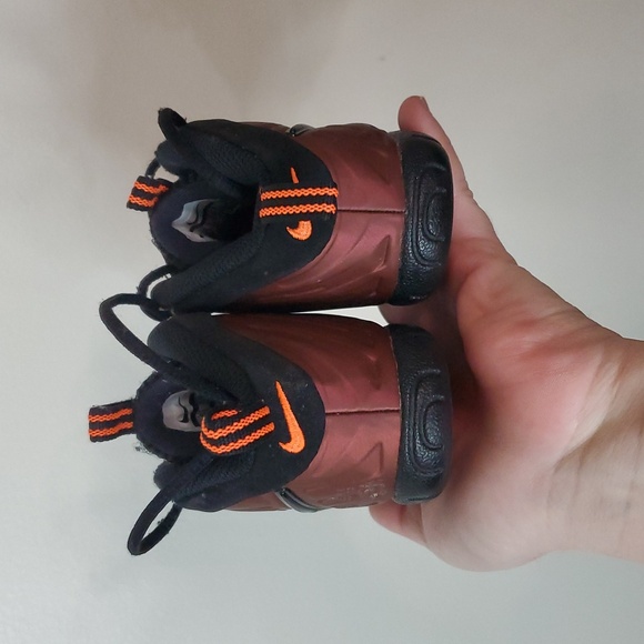 Kids Nike Air Foamposite Pro Hyper Crimson Size 7c Toddler Unisex Streetwear - Picture 9 of 11